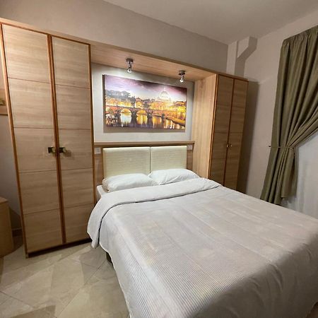 Spqr Suite Guest House Рим Екстериор снимка